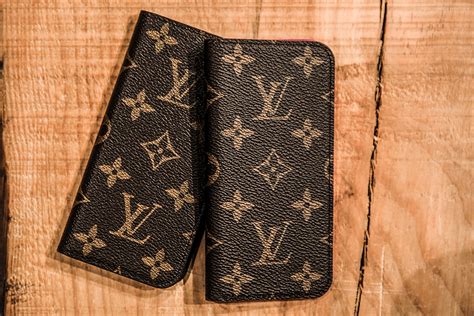 cover iphone 5c louis vuitton|Louis Vuitton iPhone folio.